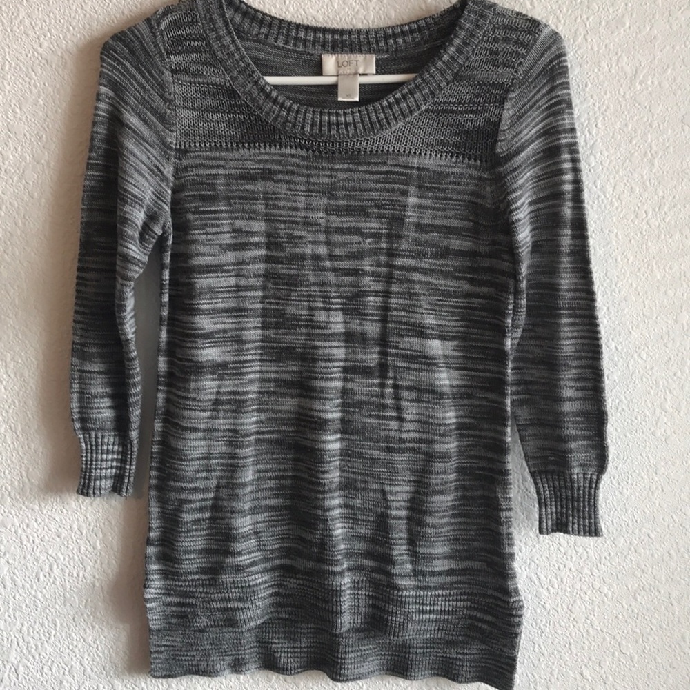 🌴Ann Taylor Loft Sweater